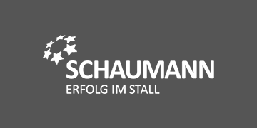 weisses "Schaumann - Erfolg im Stall"-Logo auf grauem Hintergrund